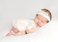 LIZZI BERTOIA NEWBORN EDITED 2021